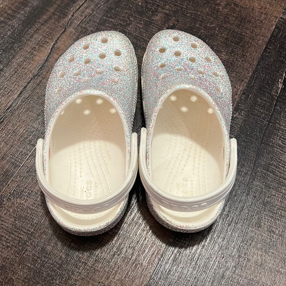 Kids crocs - size 11 - white with glitter - smoke free home
